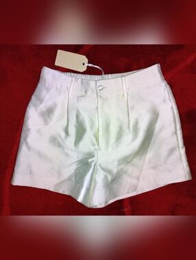 Classic High-Waist Cream Women's Shorts Sz 12